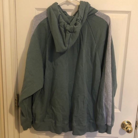 AE Colorblock Hoodie - Picture 6 of 10